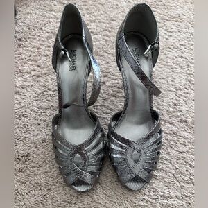 Michael Kors gray heel. Never worn size 10.